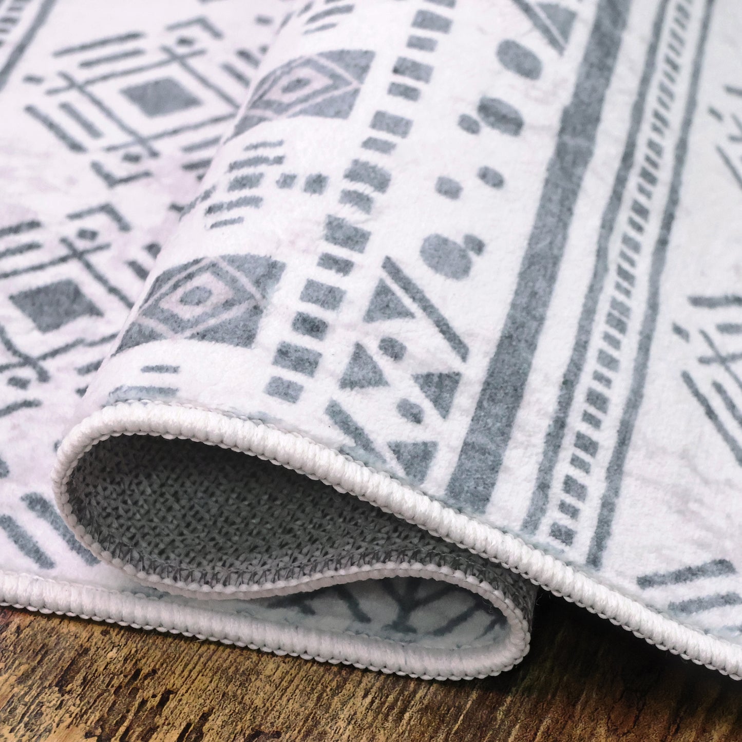 Rugs for Entryway, 2x3 Black Washable Small Area Rug, Non-Slip Ultra Soft Vintage Geometric Low-Pile Indoor Door Mat Floor Carpet for Indoor, Entrance, Kitchen