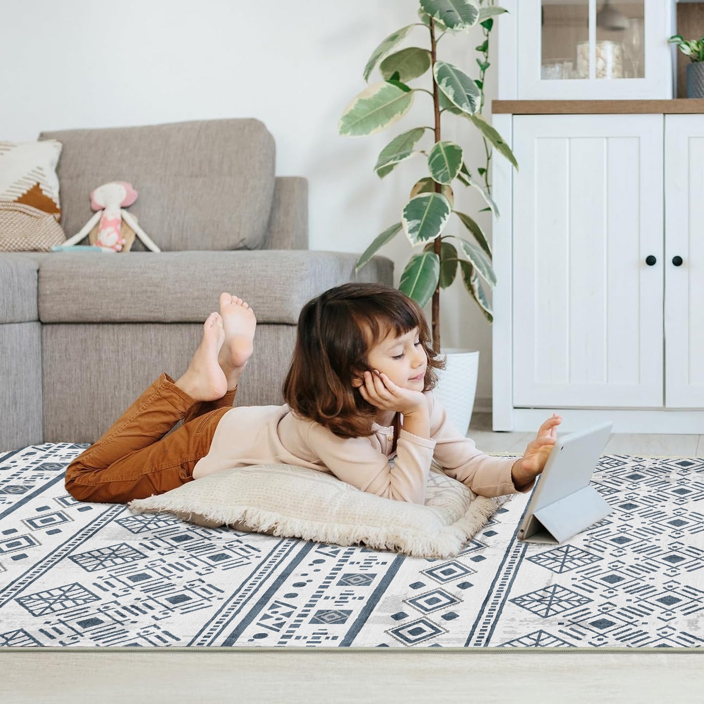 3x5 Black Boho Area Rug for Living Room, Washable Kitchen Rugs Non Slip, Ultra Soft Print Distressed Geometric Low-Pile Entry Throw Carpet for Bedroom Nursery Dorm Decor