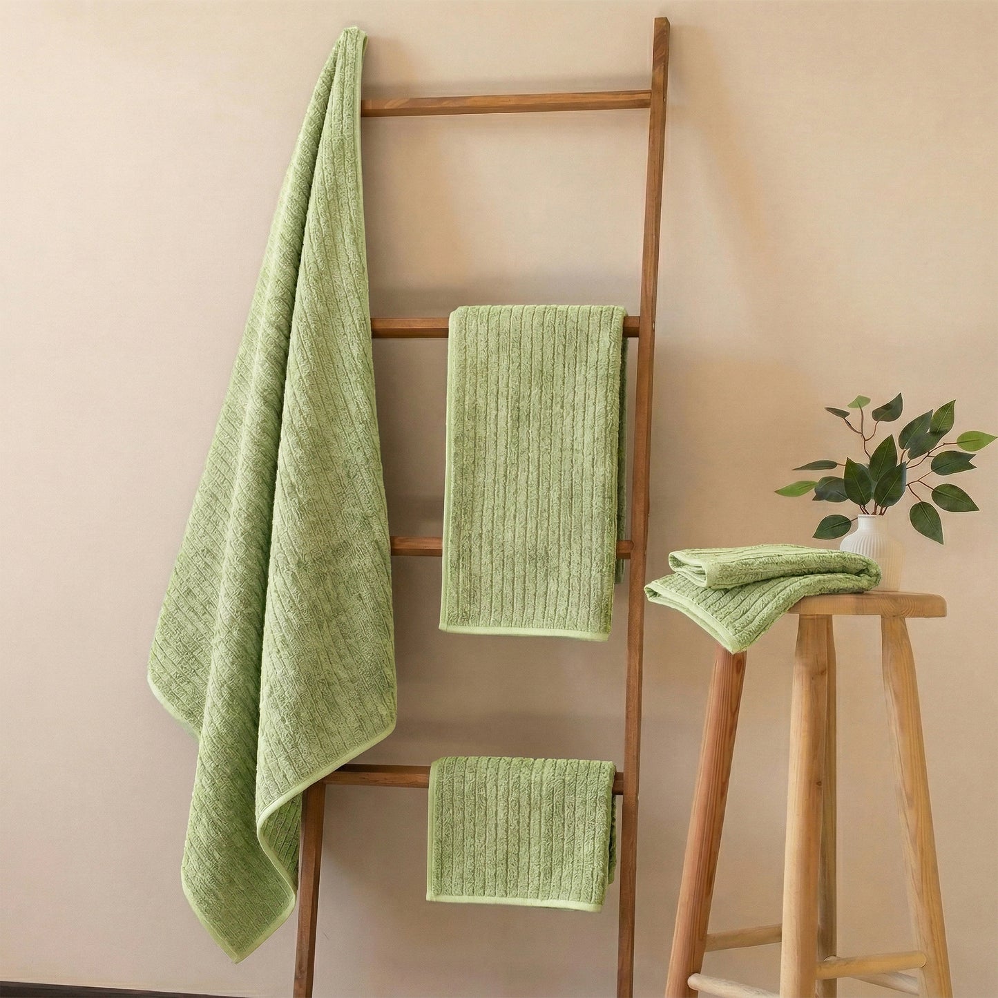 Dowellia 4 PCS Towels Set - 1 Bath Towel, 1 Hand Towel and 2 Washcloths, Highly Absorbent & Quick Dry, bathroom towels for Home Spa Hotel Gym, Green